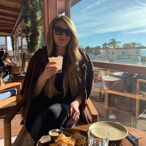 Meet your Posher, Michelle